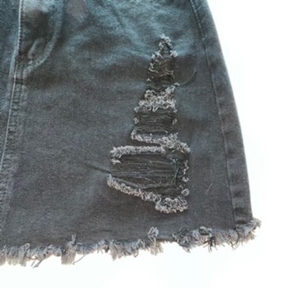 Shein Black Denim Distressed Mini Skirt NWOT - Picture 3 of 5